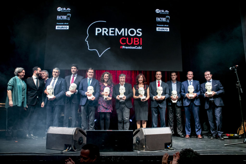 Imagen de todos los galardonados en los Premios Cubi.